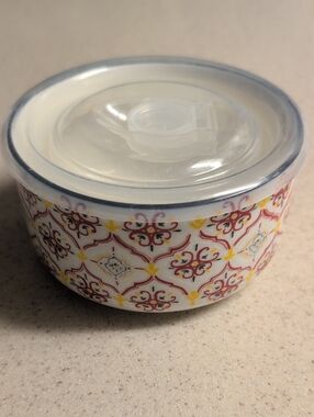 Signature Housewares Storage Bowl with Lid Moraccan Microwaveable Lunch To-Go